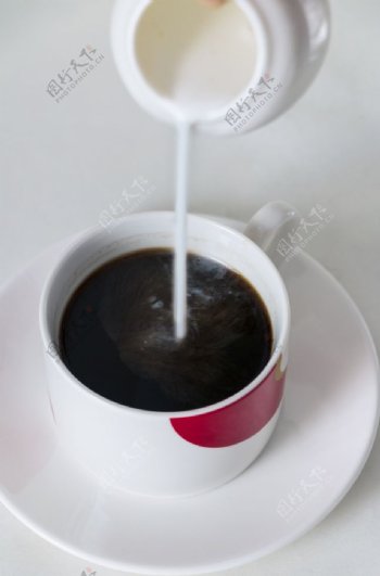 牛奶咖啡
