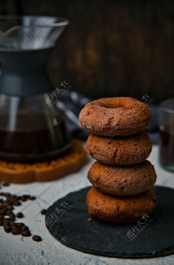 咖啡甜甜圈图片