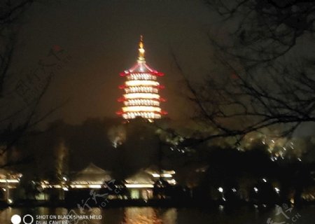 杭州西湖的雷峰塔摄影图片