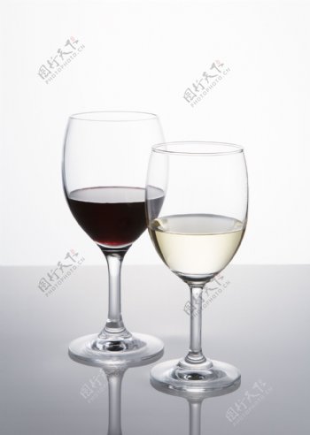 红酒白酒图片