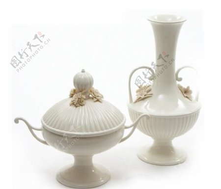 白色欧式陶瓶饰品图片
