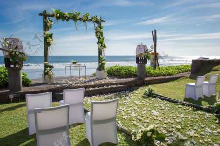 巴厘岛草坪婚礼场地图片