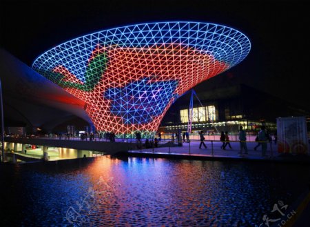 上海世博会建筑夜景图
