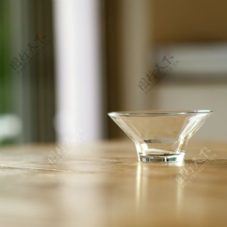 小玻璃杯子图片