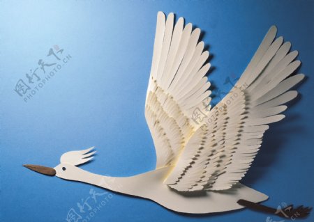 鹤纸雕艺术