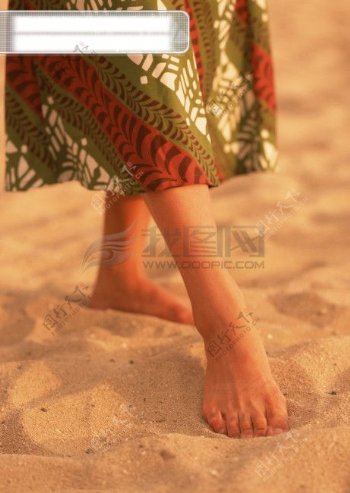 人物脚旅游观光沙滩异国风情沙漠