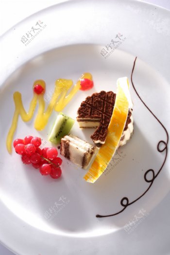 星级酒店的甜品提拉米苏图片