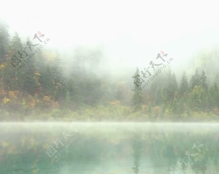 山雾缭绕动态视频背景素材