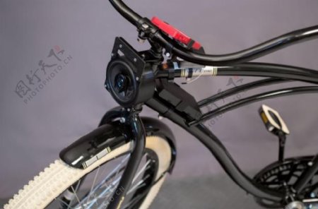 采用20W音箱DIY自行车的立体声系统