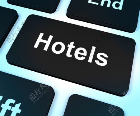 旅行和预订酒店房间的电脑钥匙