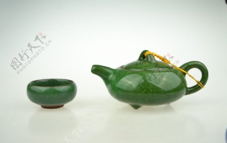 绿色茶壶釉壶图片