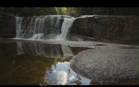 自然流水风景视频