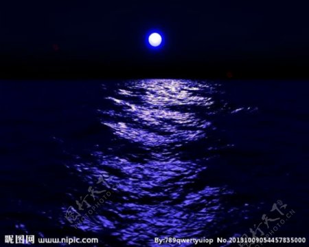 水上月光月亮视频素材