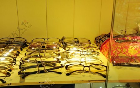 眼镜镜架图片