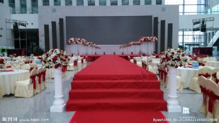 红地毯舞台罗马柱图片