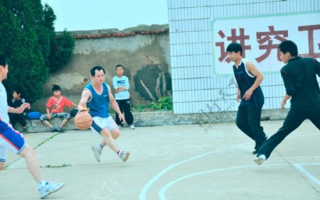 篮球赛图片