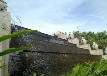 三亚城市建筑雕塑喷泉水池景观图片