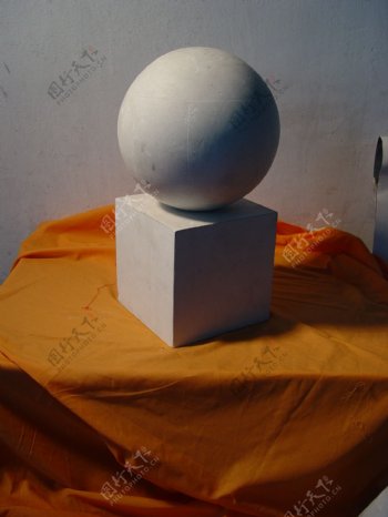 球体立方体组合图片