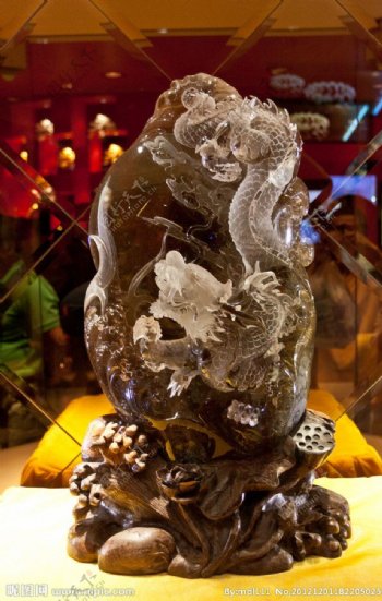 海南海润水晶馆水晶雕塑图片