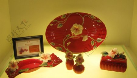 红色陶瓷图片