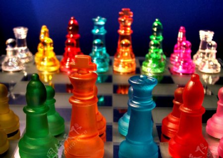 彩色水晶国际象棋图片