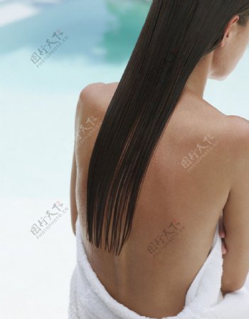 女性背部图片