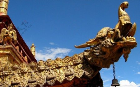 藏式寺院龙首飞檐5图片