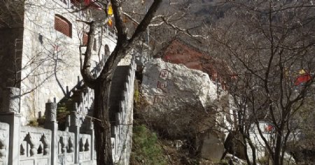 中岳行宫定山石图片
