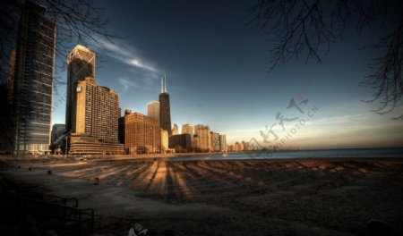 芝加哥密歇根湖建筑群晨曦图片