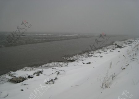 海岸雪景图片