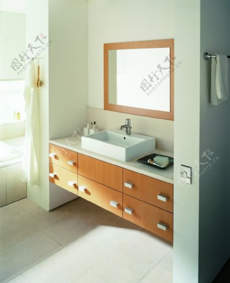 现代卫浴图片