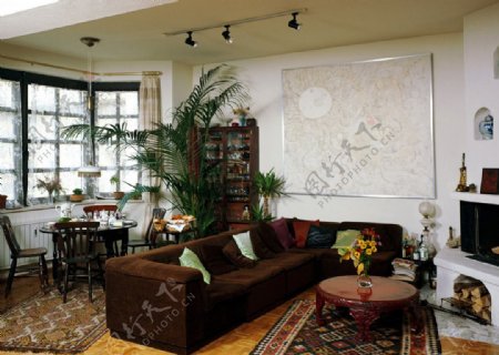 客厅沙发摆设装饰壁纸背景装修设计图片