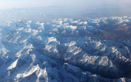 新疆天山山脉图片