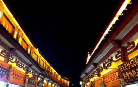 丽江古城夜景图片