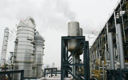 炼油厂装置图图片