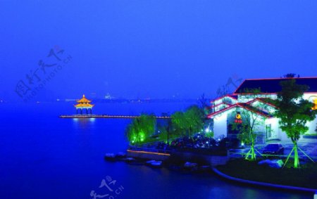 金鸡湖李公堤夜景图片
