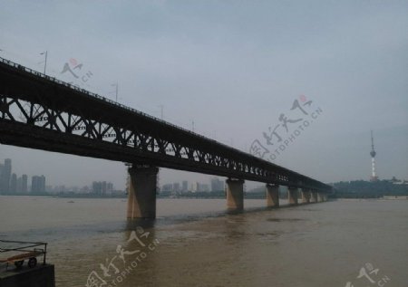 武汉长江大桥图片