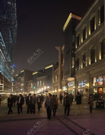 汉街夜色图片