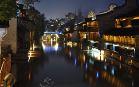 夜色水街图片