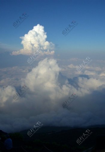 富士山风光双峰奇云图片