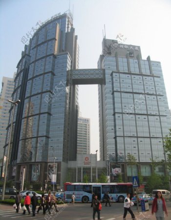 现代高层办公楼图片