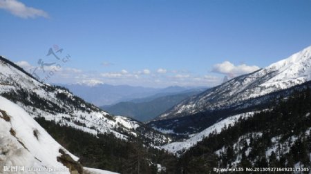 滇藏路雪山图片