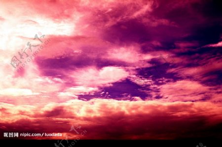 紫红色的云图片