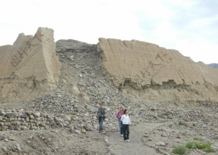 塔什库尔干石头城图片