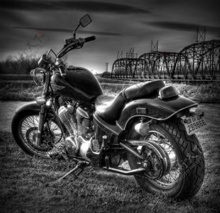 摩托车黑白系列图片