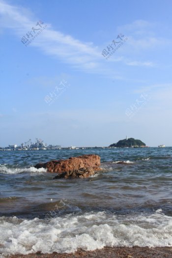 青岛风光海岛礁石图片