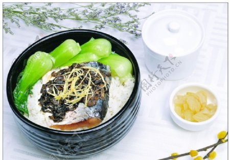 梅菜干鲩鱼饭图片