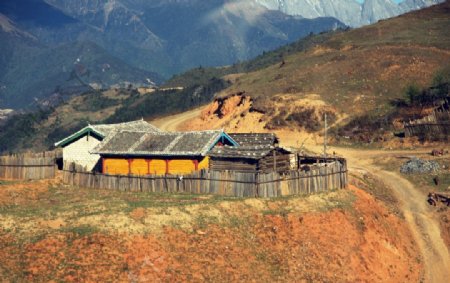 藏民木屋图片
