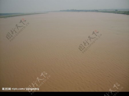 黄河浑水图片
