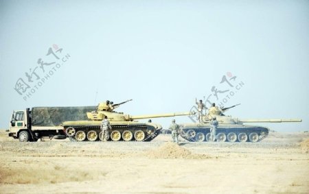 伊拉克T72坦克图片